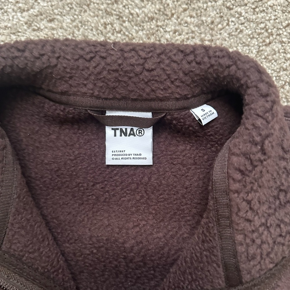 TNA Dark Brown Fleece Vest - Picture 3 of 3